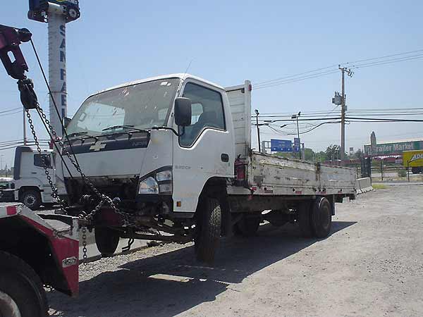 Tapa maleta Chevrolet NPR  USADO