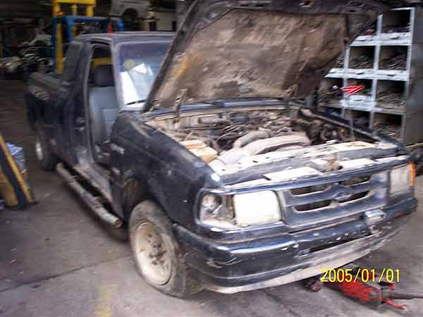 Tapa maleta Ford RANGER  USADO