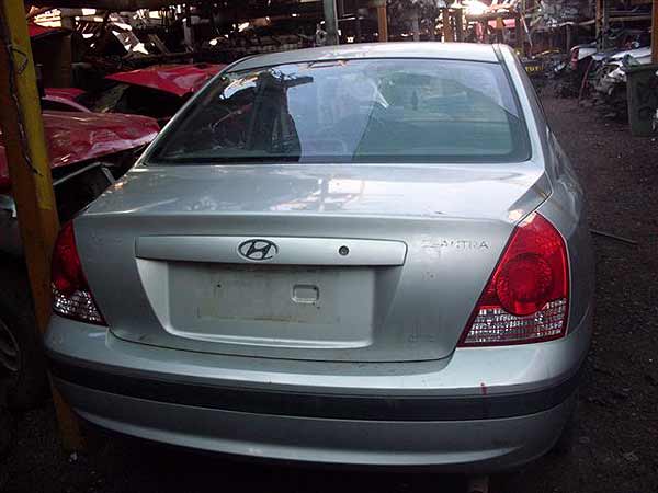 Hyundai ELANTRA 2005 - 1 REPUESTO USADO/USADA EN DESARME