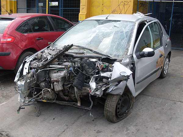 Peugeot 206 2008 - 1 REPUESTO USADO/USADA EN DESARME