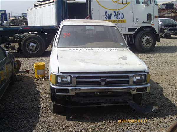 Toyota HILUX 1995 - 1 REPUESTO USADO/USADA EN DESARME