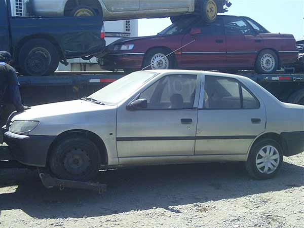 Peugeot 306 1997 - 1 REPUESTO USADO/USADA EN DESARME