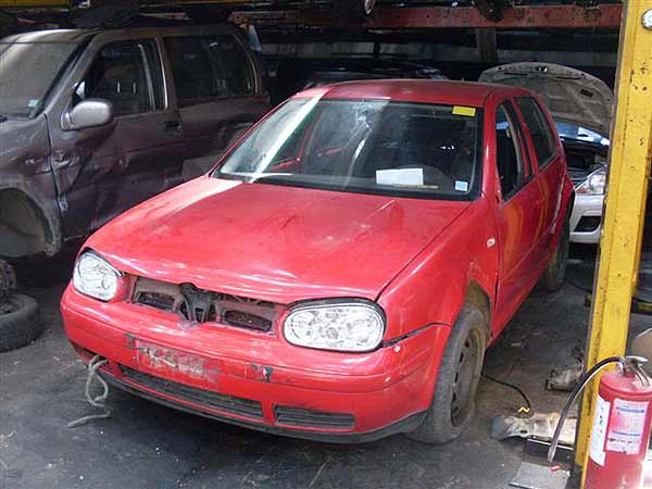 CREMALLERA DE DIRECCIóN Volkswagen GOLF 2005  USADO EN DESARME