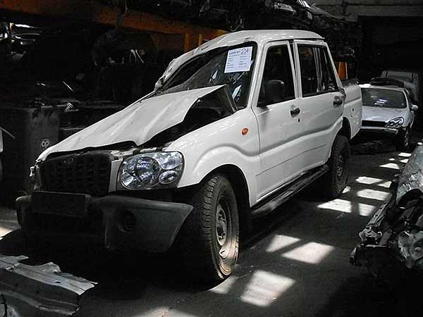  Mahindra PICK UP  USADO