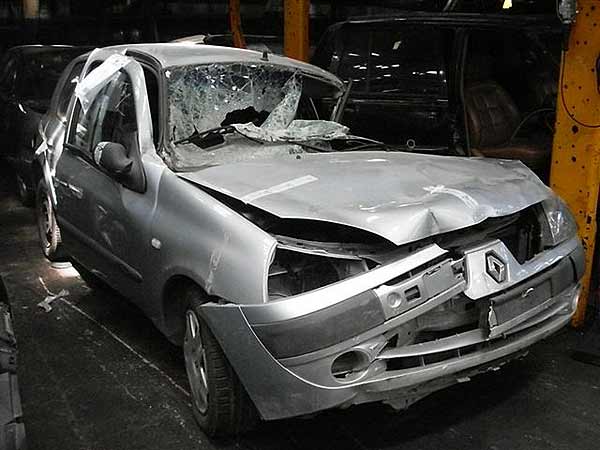  Renault CLIO  USADO