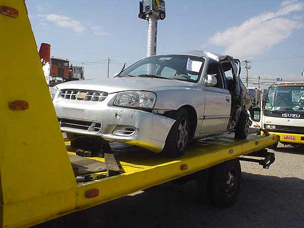 Hyundai ACCENT 2000 - 1 REPUESTO USADO/USADA EN DESARME