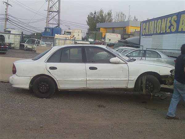 Hyundai SONATA 1998 - 1 REPUESTO USADO/USADA EN DESARME