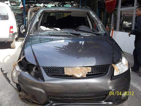 Tapa maleta Suzuki SX4  USADO