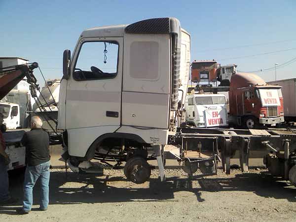 ELECTRO Volvo FH12 2007  USADO EN DESARME