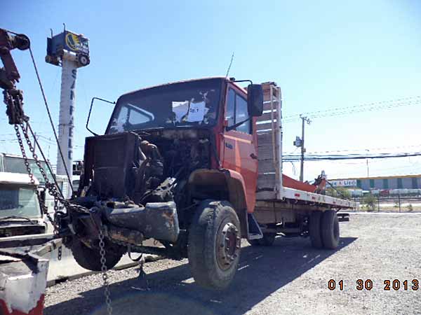 Vidrio Mercedes-Benz L-1618-59  USADO