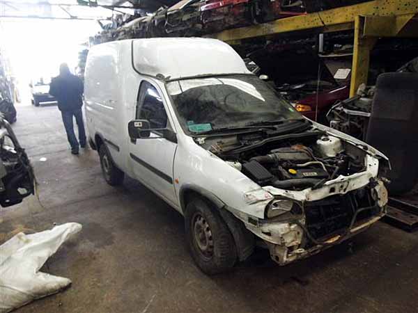  Chevrolet COMBO 2001  USADO EN DESARME