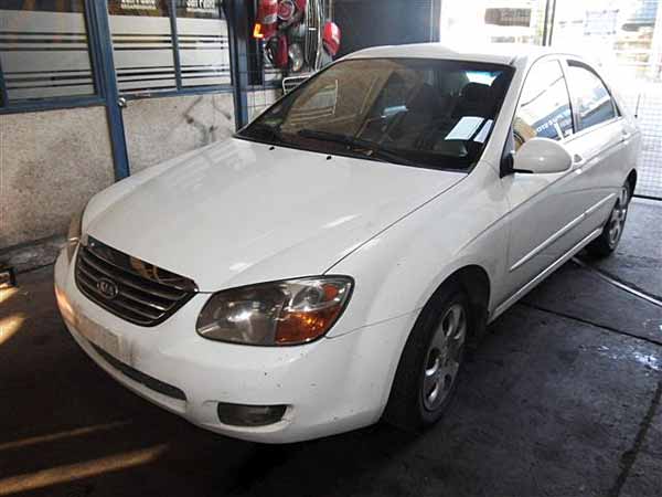 Electro Kia CERATO  USADO