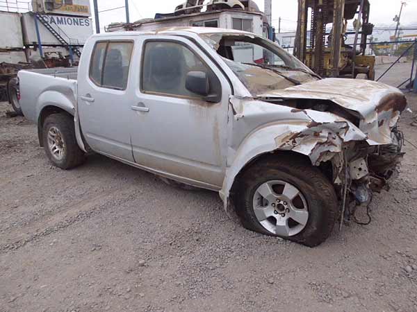  Nissan NAVARA  USADO