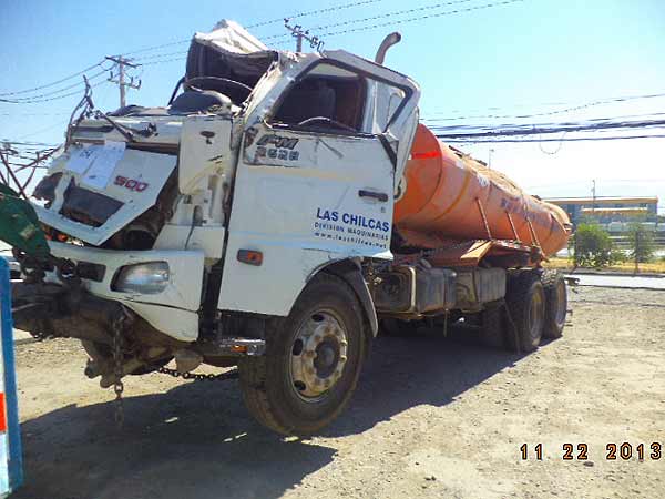 PORTALóN Hino 500 2012  USADO EN DESARME