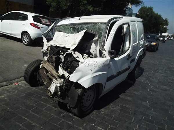 PICK UP Fiat DOBLO 2010  USADO EN DESARME