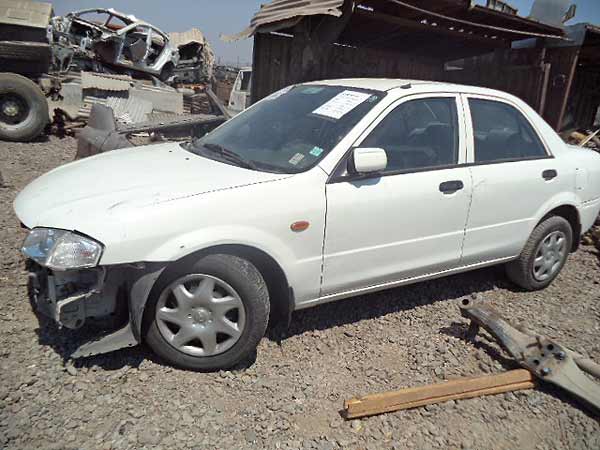 TAPA MALETA Mazda 323 1999  USADO EN DESARME