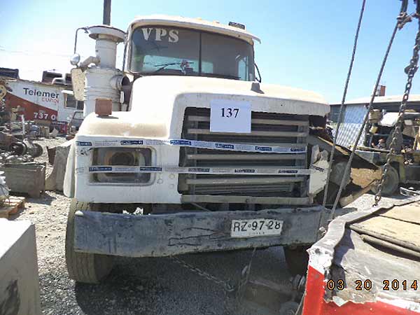 PUERTA Mack RD-688-S 1998,  EN DESARME