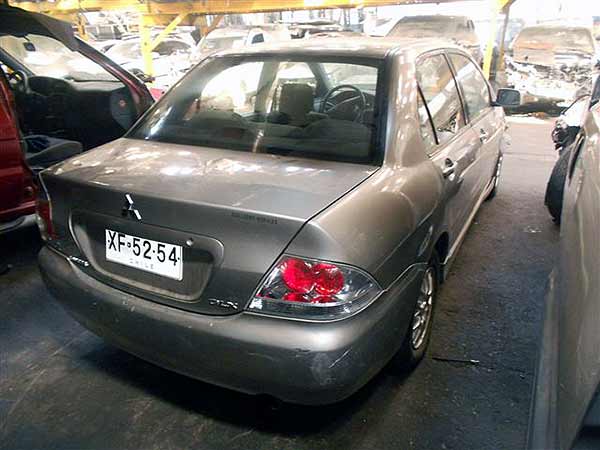 BUTACA  Mitsubishi LANCER 2004  USADO EN DESARME