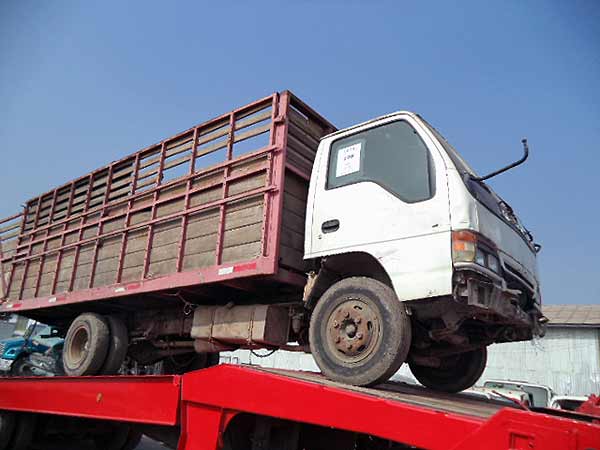 FOCO Chevrolet NPR 1998  USADO EN DESARME