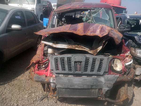 Tapabarro Mahindra PICK UP  USADO