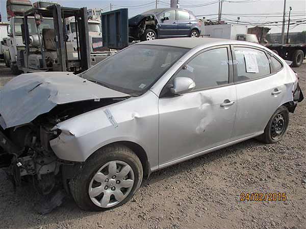 Electro Hyundai ELANTRA  USADO