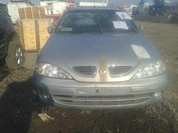 PORTALóN Renault MEGANE 2008  USADO EN DESARME