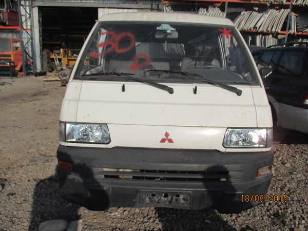 VáLVULA EGR Mitsubishi L300 2006  USADO EN DESARME