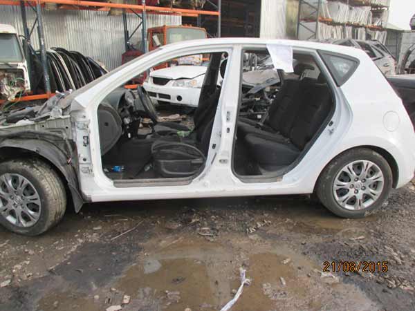 CREMALLERA DE DIRECCIóN Hyundai i30 2009  USADO EN DESARME