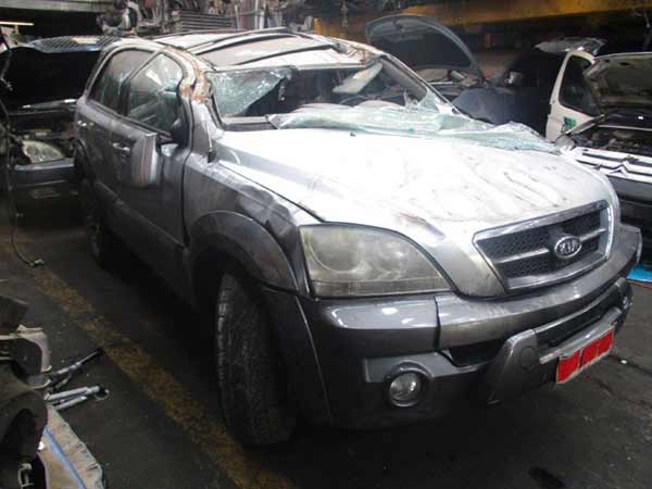 Kia SORENTO 2006 - 1 REPUESTO USADO/USADA EN DESARME