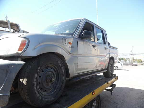  Mahindra PICK UP  USADO