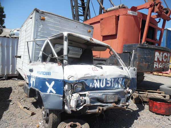 LLANTA Hyundai PORTER 1996  USADO EN DESARME