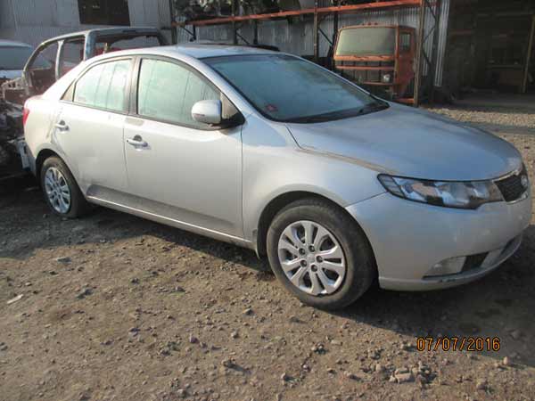 Vidrio Kia CERATO  USADO