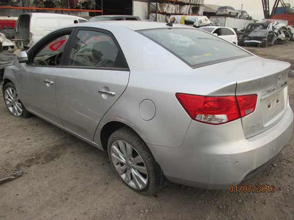 Kia CERATO 2013 - 1 REPUESTO USADO/USADA EN DESARME