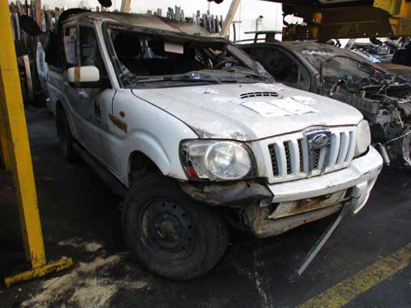 Portalón Mahindra PICK UP  USADO