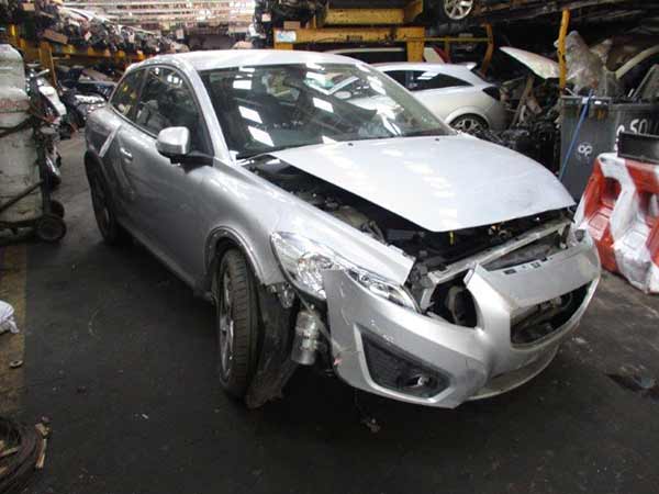 RADIADOR Volvo C30 2014  USADO EN DESARME