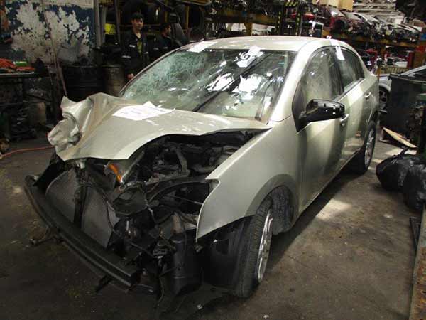 PORTALóN Nissan SENTRA 2008  USADO EN DESARME