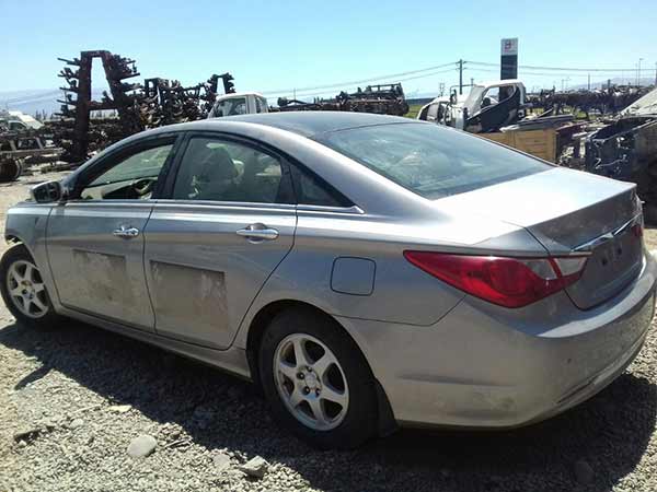  Hyundai SONATA 2012  USADO EN DESARME