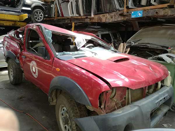 Tapa maleta Nissan TERRANO  USADO