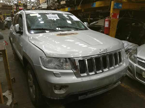 RADIADOR Jeep GRAND CHEROKEE 2012  USADO EN DESARME