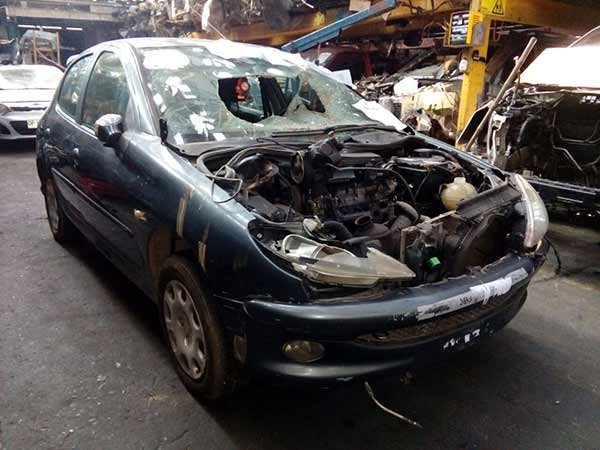 LLANTA Peugeot 206 2007  USADO EN DESARME