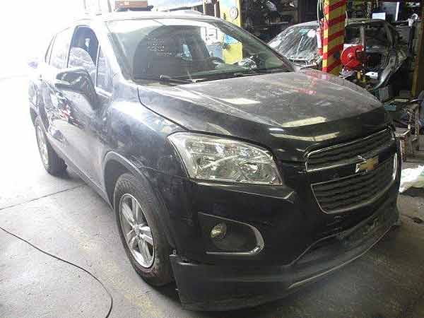 LLANTA Chevrolet TRACKER 2014  USADO EN DESARME