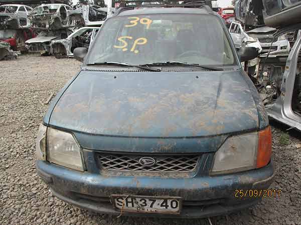 TAPA MALETA Daihatsu GRAND MOVE  1998,  EN DESARME