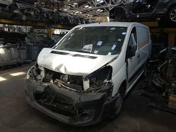 HOMOCINéTICA Peugeot EXPERT 2013  USADO EN DESARME