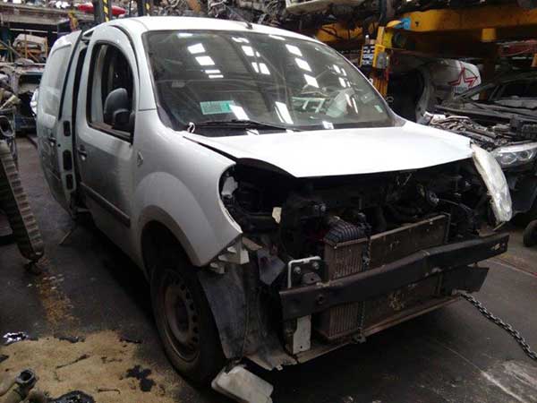 CREMALLERA DE DIRECCIóN Renault KANGOO 2014  USADO EN DESARME