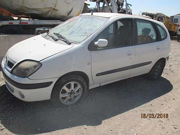 TAPA MALETA Renault SCENIC 2005  USADO EN DESARME