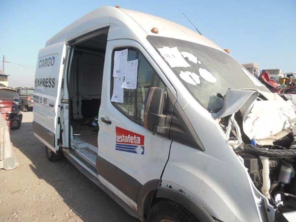 PUERTA Ford TRANSIT 2017  USADO EN DESARME