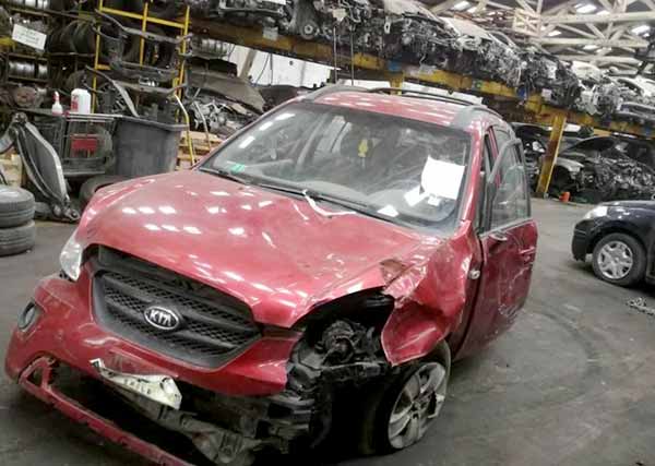 CREMALLERA DE DIRECCIóN Kia New CARENS 2009  USADO EN DESARME